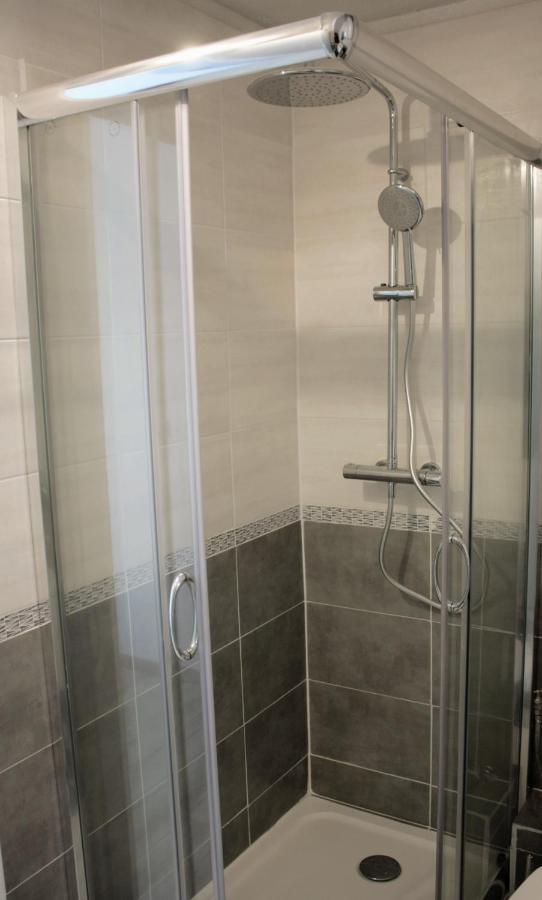 Charmant Appartement Au Coeur Des Gres D Annot Exterior photo